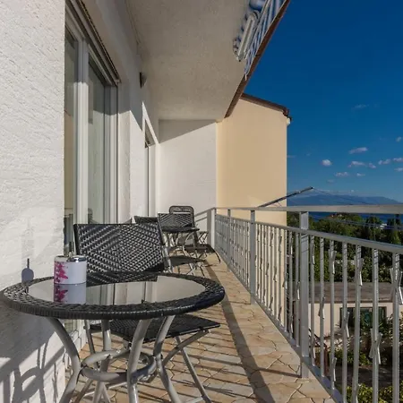 30218 - Mira Apartman