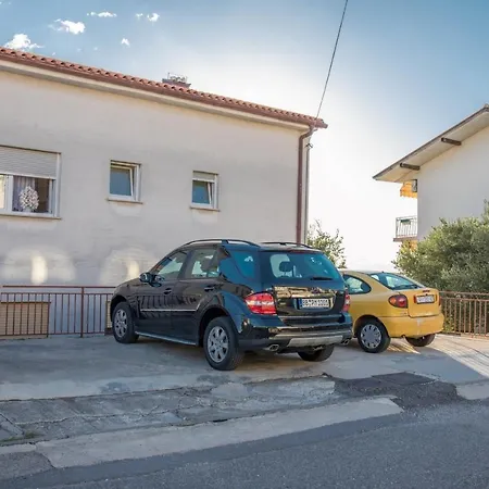 30218 - Mira Apartman